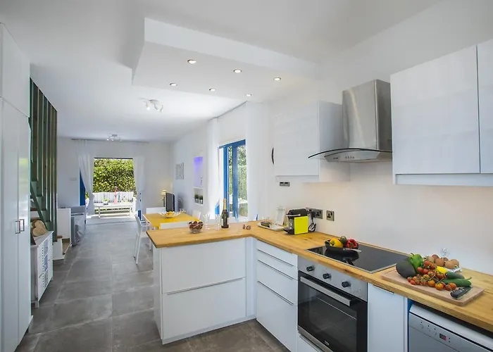 Loulla Villa Protaras